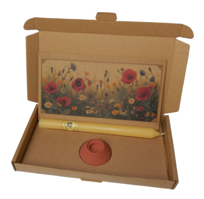 Wärme-Geschenkbox – Bienenkerze, Halter & Karte „Mohnblumen auf der Wiese"